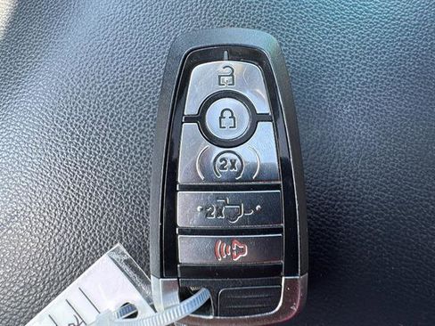 Used 2021 Ford F150 Lariat w/ Equipment Group 502A High image 32