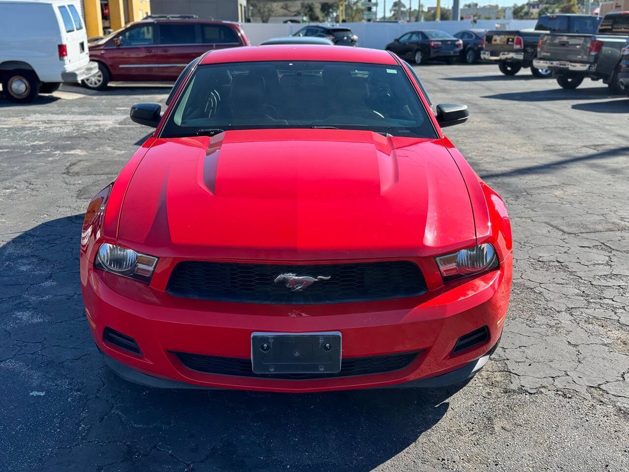 Used 2012 Ford Mustang Premium RWD image 3