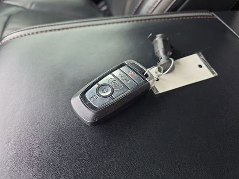 Used 2019 Ford F150 Platinum image 30