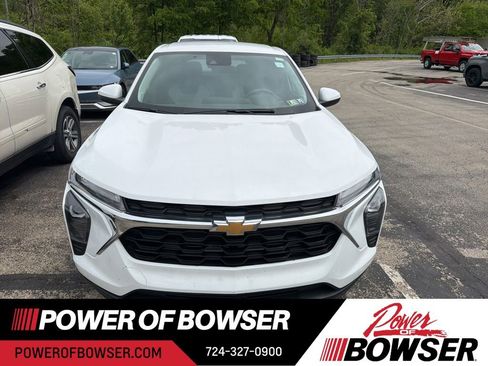 Certified 2024 Chevrolet Trax LS w/ LS Convenience Package FWD image 6