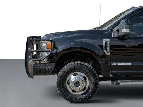 Used 2022 Ford F350 Lariat w/ Lariat Ultimate Package AWD/4WD image 10