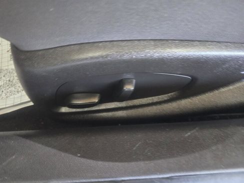 Used 2017 Chevrolet Camaro LT image 16