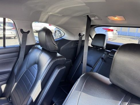 Used 2022 Toyota Highlander XLE image 18