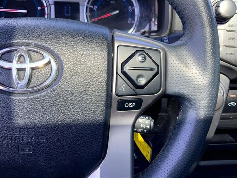 Used 2018 Toyota 4Runner SR5 Premium image 24