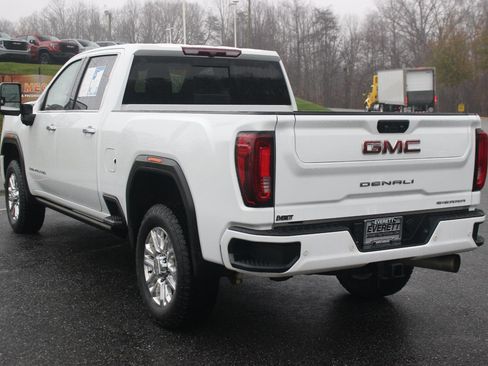 Used 2023 GMC Sierra 3500 Denali image 4