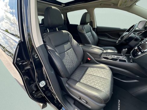 Used 2024 Nissan Murano Platinum w/ Cargo Package FWD image 11