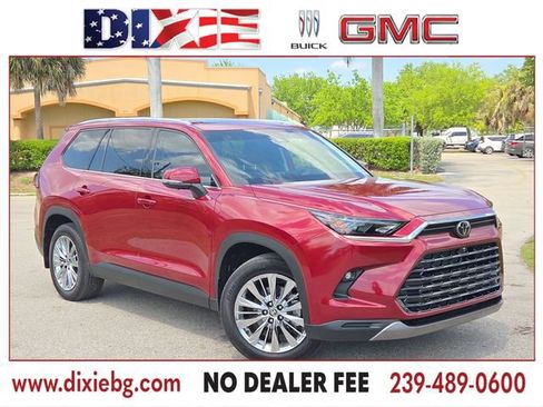 Used 2025 Toyota Grand Highlander AWD image 1