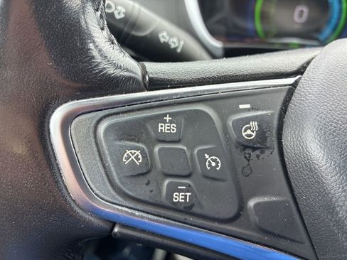 Used 2018 Chevrolet Volt LT w/ Comfort Package image 10