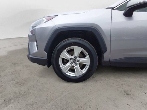 Used 2019 Toyota RAV4 XLE AWD/4WD image 9
