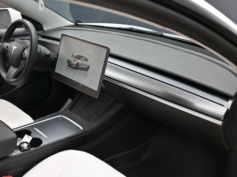 Used 2022 Tesla Model 3 Performance AWD/4WD image 36