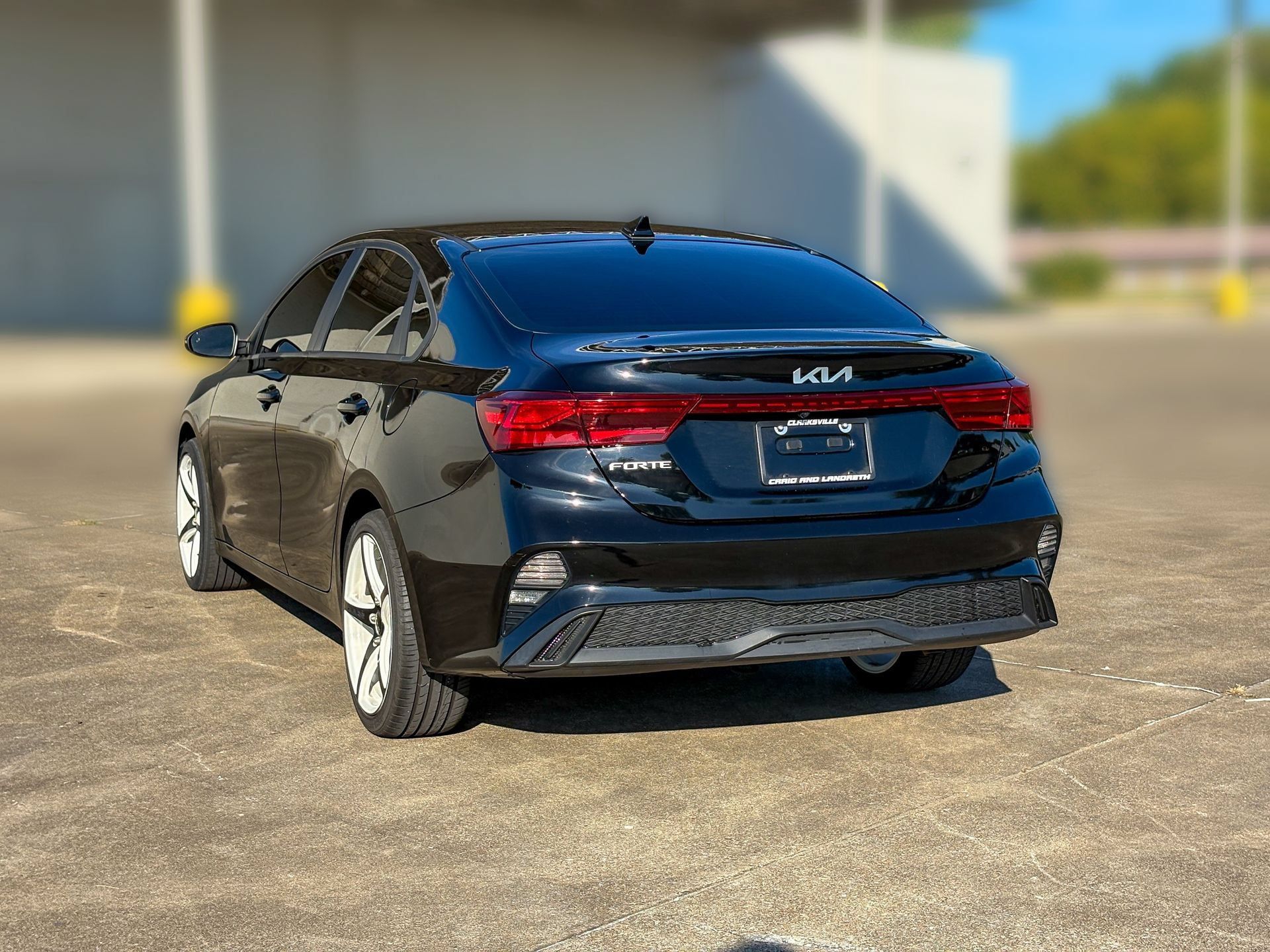Used 2024 Kia Forte LXS w/ LXS Technology Package FWD image 6