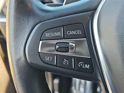 Used 2023 BMW 330e image 24