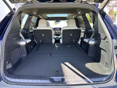 Used 2025 Toyota Grand Highlander AWD Hybrid image 30