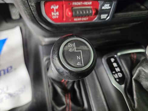 Used 2020 Jeep Gladiator Rubicon AWD/4WD image 29