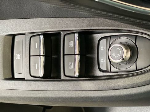 Used 2024 Subaru Crosstrek 2.5i Limited w/ Popular Package #3A image 16