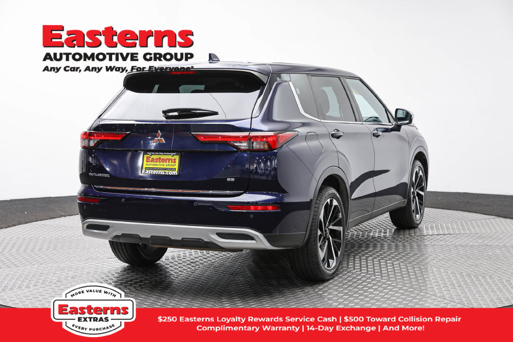 Used 2023 Mitsubishi Outlander SE AWD/4WD image 6
