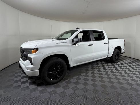 New 2026 Chevrolet Silverado 1500 Custom image 2