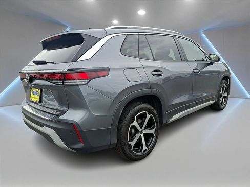 Used 2024 Volkswagen Atlas Cross Sport SEL R-Line AWD/4WD image 6