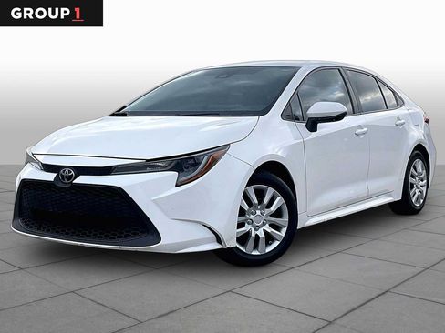 Used 2021 Toyota Corolla LE FWD image 1