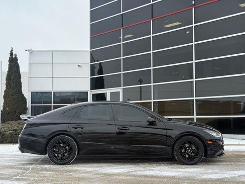 Used 2022 Hyundai Sonata SEL w/ Cargo Package image 2