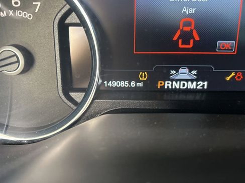 Used 2015 Ford F150 Platinum w/ Equipment Group 701A Luxury image 59