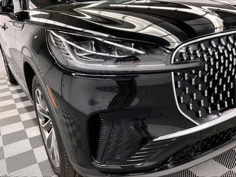 Used 2025 Lincoln Aviator Reserve w/ Illumination Package image 36