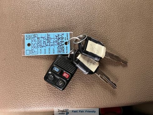 Used 2009 Ford Explorer XLT RWD image 49