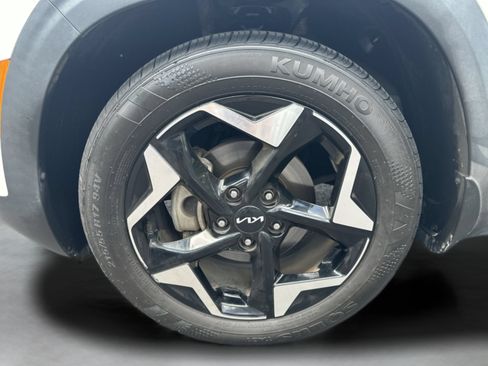 Used 2024 Kia Seltos EX FWD image 27