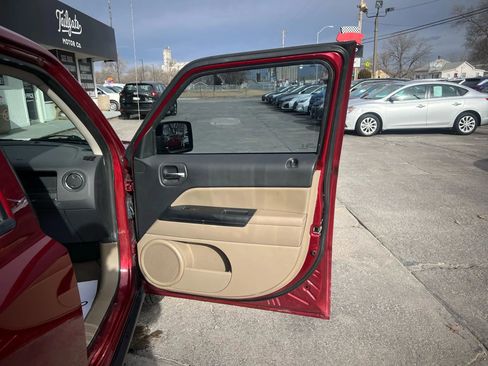 Used 2016 Jeep Patriot High Altitude image 13