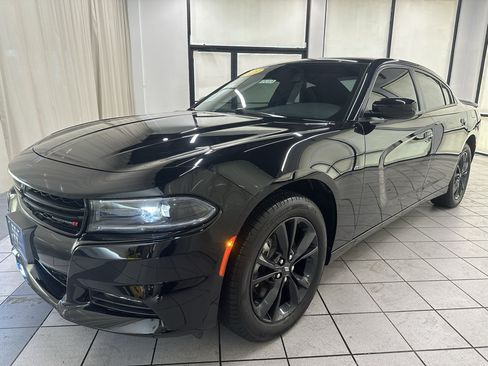 Used 2023 Dodge Charger SXT w/ Blacktop Package AWD/4WD image 11