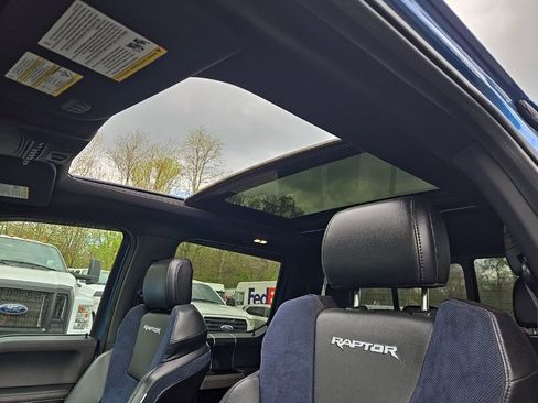 Used 2019 Ford F150 Raptor w/ Equipment Group 802A Luxury image 12