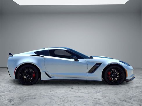 Used 2019 Chevrolet Corvette Z06 image 8