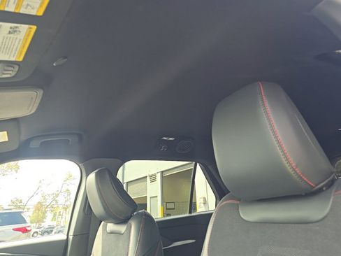 Used 2025 Ford Explorer ST AWD/4WD image 10