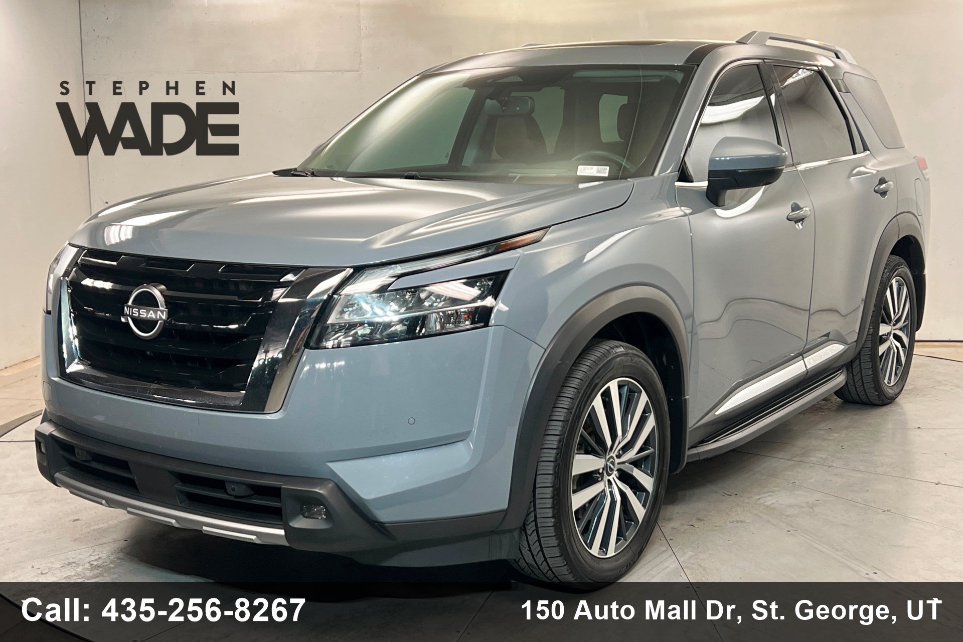 Used 2022 Nissan Pathfinder Platinum w/ Lighting Package (N93) AWD/4WD image 1