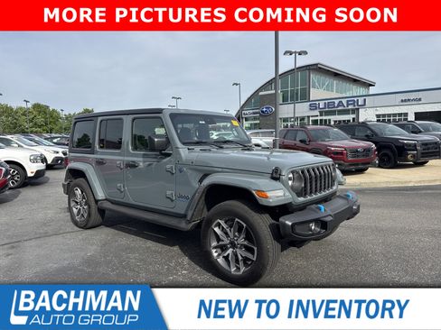 Used 2024 Jeep Wrangler Sport S AWD/4WD image 1