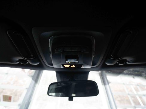 Used 2024 Toyota Corolla SE image 18