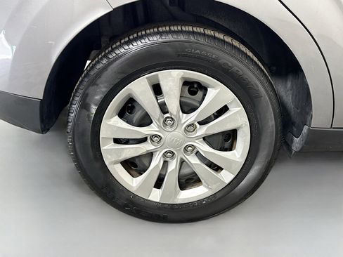 Used 2025 Kia Soul LX w/ LX Technology Package image 32