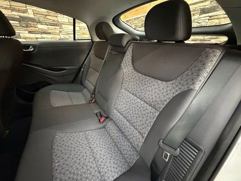 Used 2019 Hyundai Ioniq Base image 28