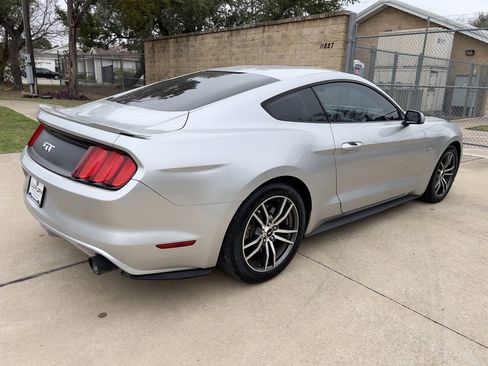 Used 2016 Ford Mustang GT RWD image 13