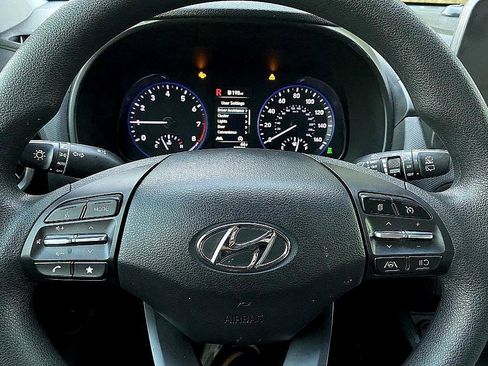 Used 2023 Hyundai Kona SEL image 21