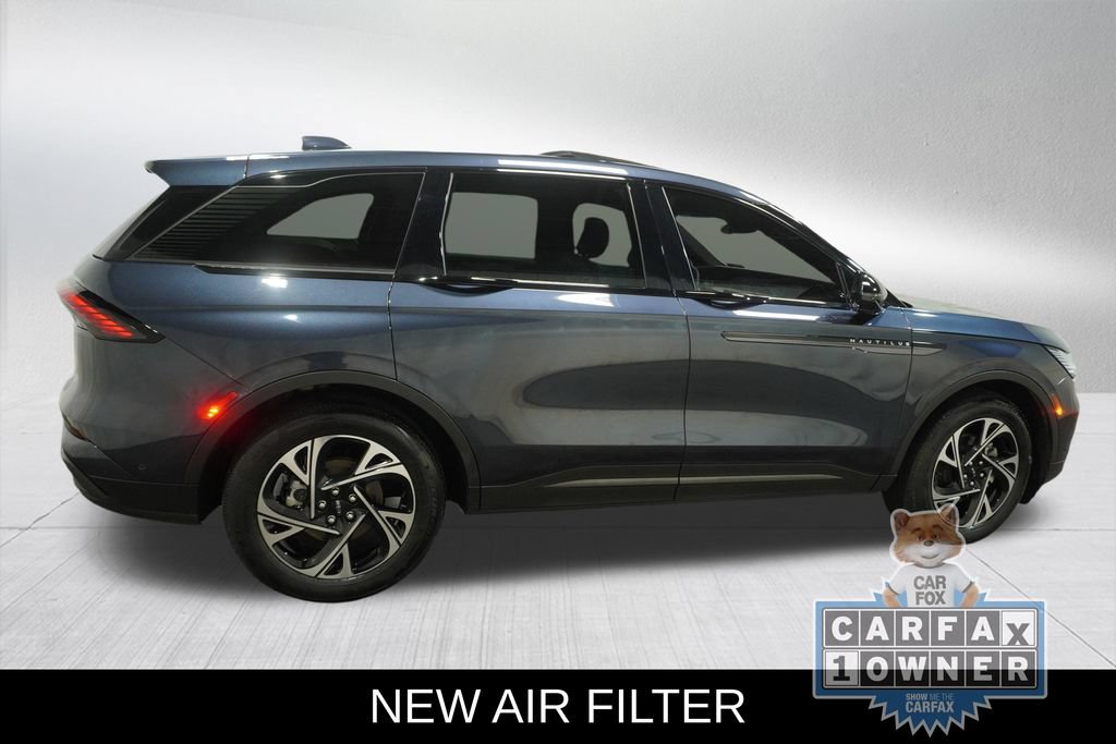 Used 2024 Lincoln Nautilus Premier w/ Equipment Group 102A AWD/4WD image 5
