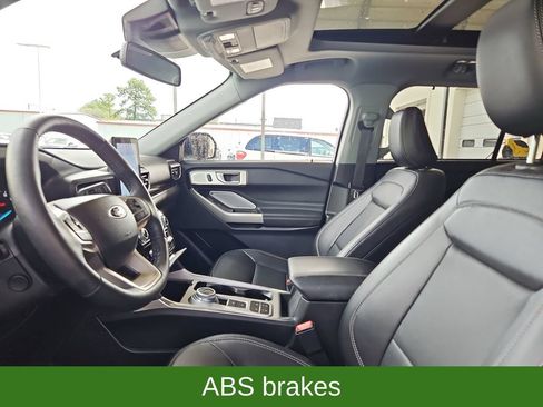 Used 2023 Ford Explorer Limited w/ Limited Technology Package RWD image 26