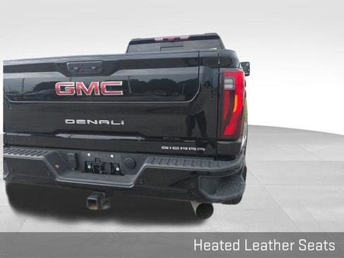 Used 2025 GMC Sierra 2500 Denali w/ Denali Reserve Package AWD/4WD image 7