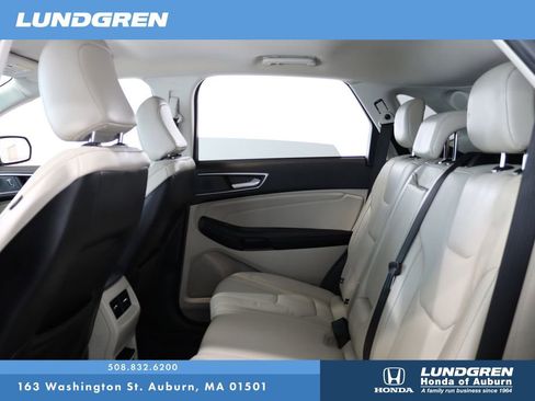 Used 2021 Ford Edge Titanium image 14