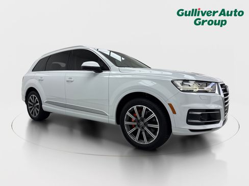 Used 2017 Audi Q7 3.0T Premium Plus w/ Premium Plus Package AWD/4WD image 12