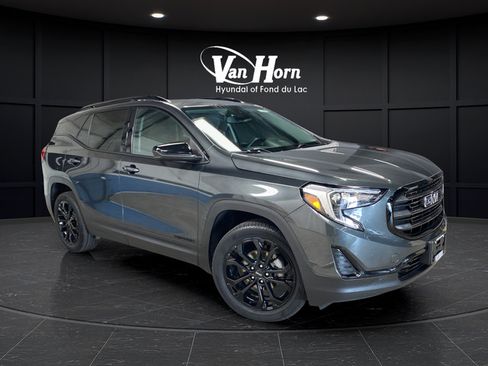 Used 2021 GMC Terrain SLE w/ Driver Convenience Package AWD/4WD image 1