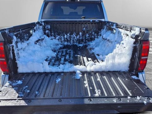 Used 2025 Toyota Tacoma SR5 image 25