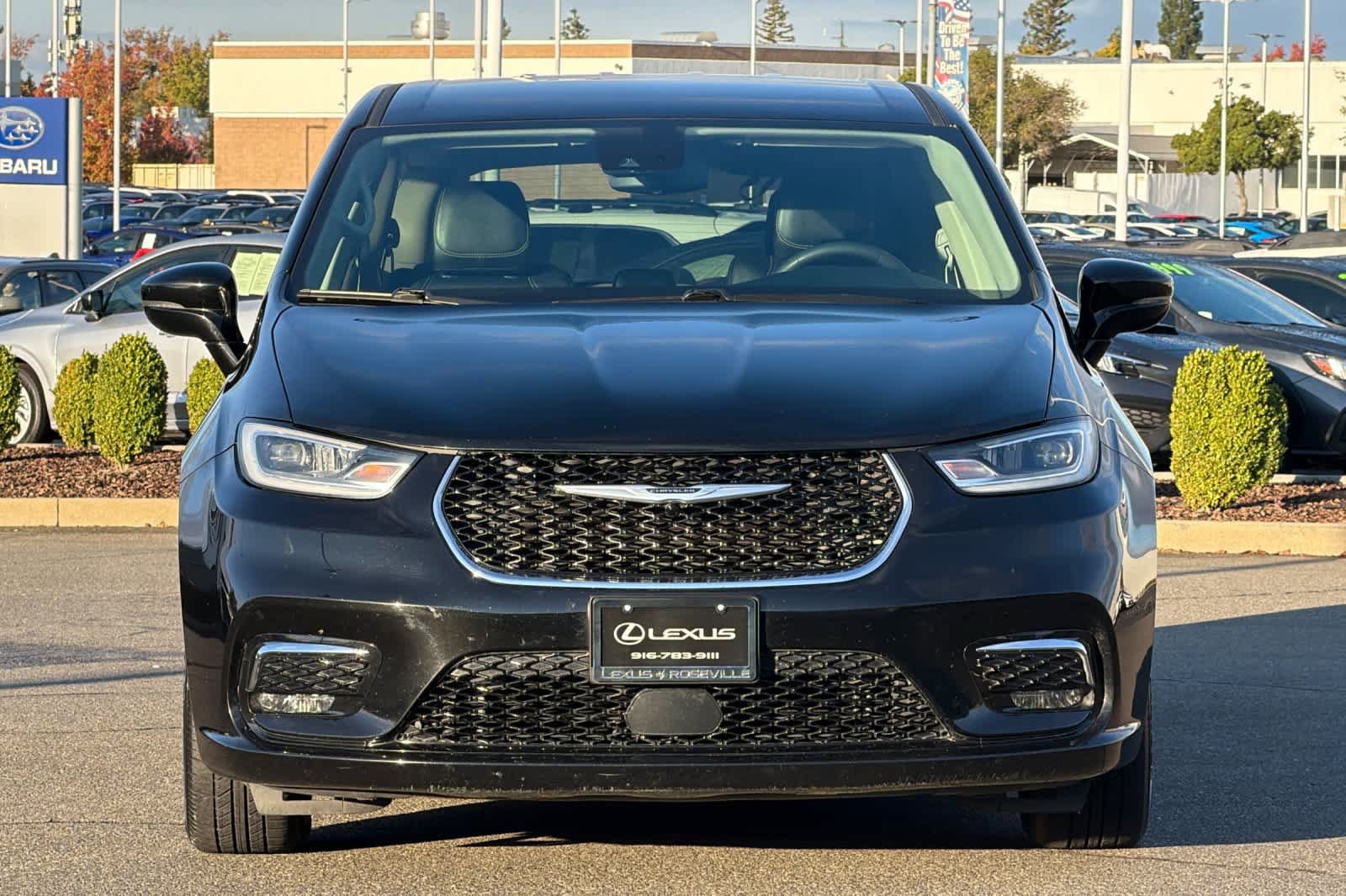 Used 2024 Chrysler Pacifica Touring-L FWD image 10