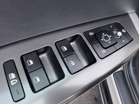 Used 2022 Kia EV6 Wind w/ Wind Technology Package image 26