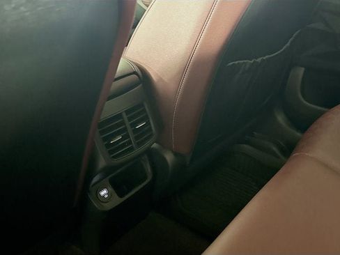 Certified 2023 Kia Seltos SX w/ SX Sunroof Package AWD/4WD image 26